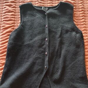 Black Sleeveless Blouse